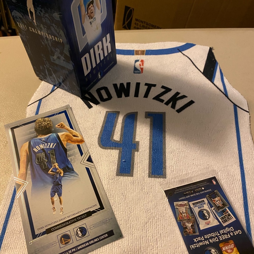 Dirk Nowitzki Jersey Retirement Celebration Pack